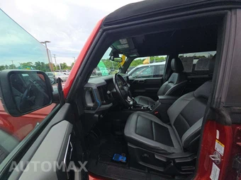 2023 Ford Bronco Black Diamond - miniatura 6