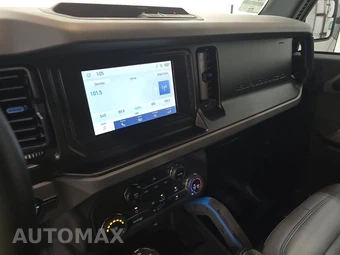 2023 Ford Bronco Black Diamond - miniatura 11
