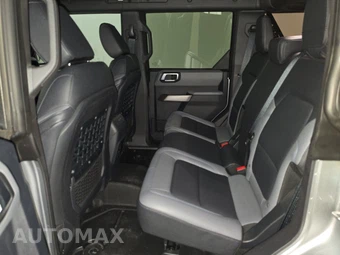 2023 Ford Bronco Black Diamond - miniatura 13