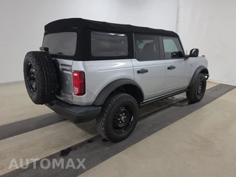 2023 Ford Bronco Black Diamond - miniatura 4
