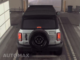 2023 Ford Bronco Black Diamond - miniatura 5