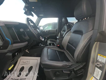 2023 Ford Bronco Black Diamond - miniatura 7