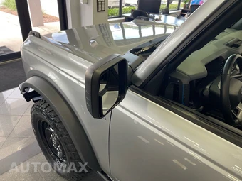 2023 Ford Bronco Black Diamond - miniatura 12