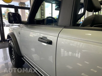 2023 Ford Bronco Black Diamond - miniatura 13