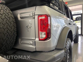 2023 Ford Bronco Black Diamond - miniatura 17
