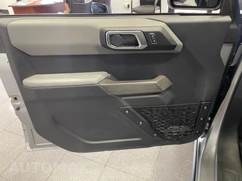 2023 Ford Bronco Black Diamond - miniatura 23