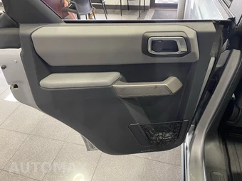 2023 Ford Bronco Black Diamond - miniatura 31