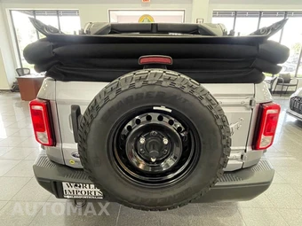 2023 Ford Bronco Black Diamond - miniatura 4