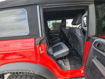 2023 Ford Bronco Black Diamond - miniatura 16