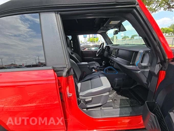 2023 Ford Bronco Black Diamond - miniatura 18