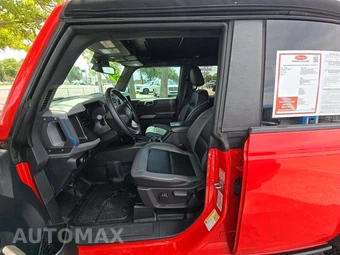 2023 Ford Bronco Black Diamond - miniatura 6
