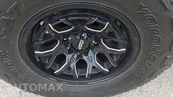 2023 Ford Bronco Black Diamond - miniatura 27