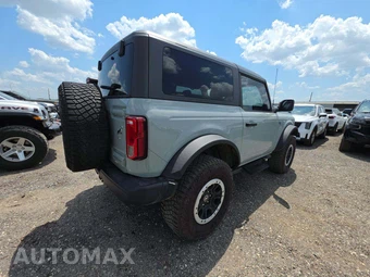2023 Ford Bronco Black Diamond Advanced - miniatura 3