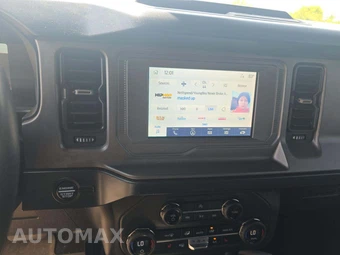 2023 Ford Bronco Outer Banks - miniatura 7