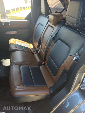 2023 Ford Bronco Outer Banks - miniatura 13