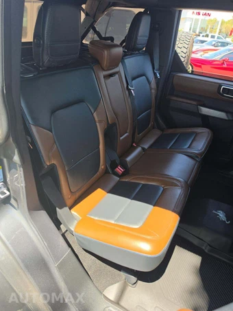 2023 Ford Bronco Outer Banks - miniatura 16