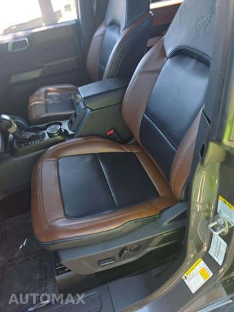 2023 Ford Bronco Outer Banks - miniatura 6