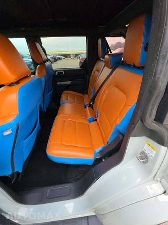 2023 Ford Bronco Outer Banks - miniatura 10