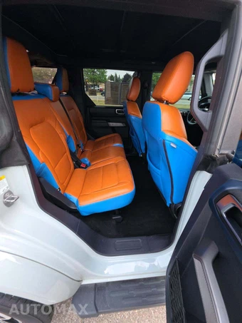 2023 Ford Bronco Outer Banks - miniatura 13