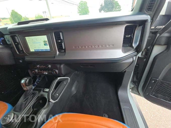 2023 Ford Bronco Outer Banks - miniatura 16
