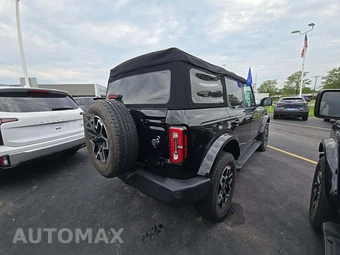 2023 Ford Bronco Outer Banks - miniatura 3