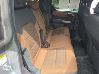 2023 Ford Bronco Outer Banks - miniatura 16