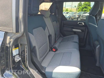 2023 Ford Bronco Outer Banks - miniatura 13