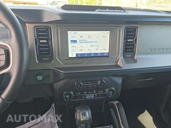 2023 Ford Bronco Outer Banks - miniatura 7