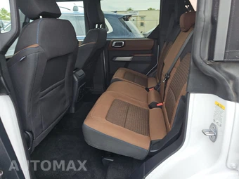2023 Ford Bronco Outer Banks - miniatura 13