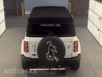 2023 Ford Bronco Outer Banks - miniatura 5
