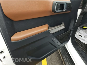 2023 Ford Bronco Outer Banks - miniatura 9