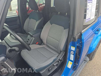 2023 Ford Bronco Outer Banks - miniatura 3