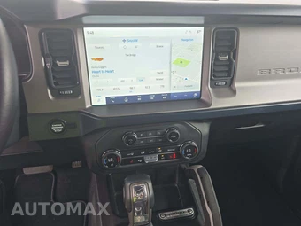 2023 Ford Bronco Outer Banks - miniatura 7