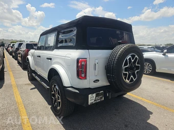2023 Ford Bronco Outer Banks - miniatura 6