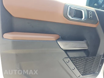 2023 Ford Bronco Outer Banks - miniatura 9
