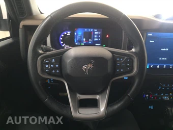 2023 Ford Bronco Outer Banks - miniatura 10