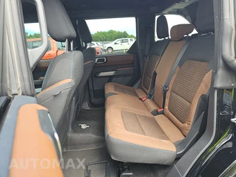 2023 Ford Bronco Outer Banks - miniatura 13