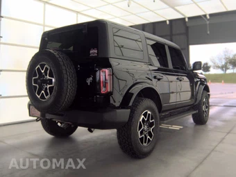 2023 Ford Bronco Outer Banks - miniatura 4
