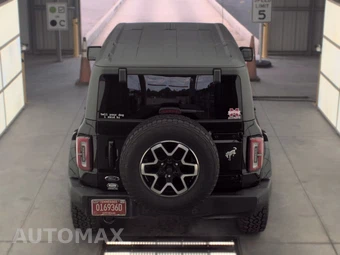 2023 Ford Bronco Outer Banks - miniatura 5