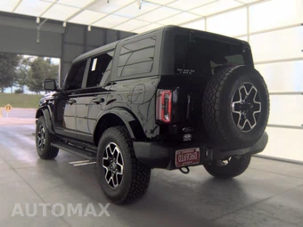 2023 Ford Bronco Outer Banks - miniatura 6
