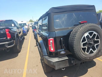 2023 Ford Bronco Outer Banks Advanced - miniatura 2