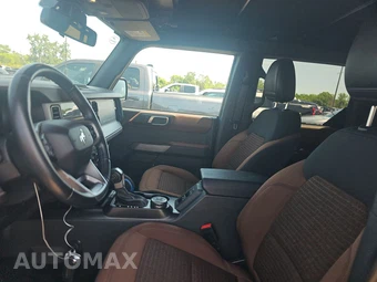 2023 Ford Bronco Outer Banks Advanced - miniatura 5