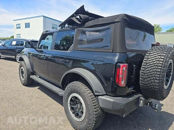 2023 Ford Bronco Outer Banks Advanced - miniatura 2