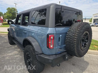 2023 Ford Bronco Outer Banks Advanced - miniatura 2