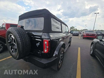 2023 Ford Bronco Outer Banks Advanced - miniatura 3