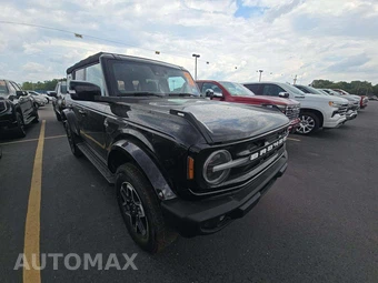 2023 Ford Bronco Outer Banks Advanced - miniatura 4