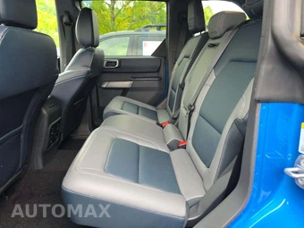2023 Ford Bronco Outer Banks Advanced - miniatura 10