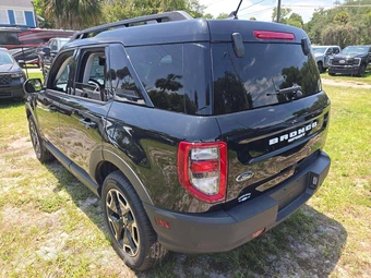 2023 Ford Bronco Sport Outer Banks - miniatura 2