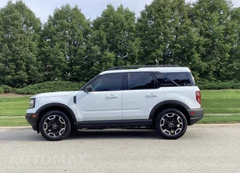 2023 Ford Bronco Sport Outer Banks - miniatura 3