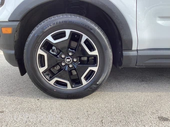 2023 Ford Bronco Sport Outer Banks - miniatura 4